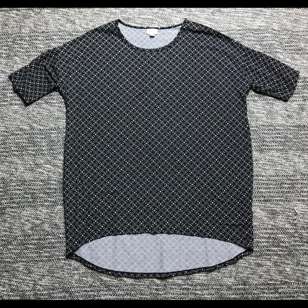 SOLD🌈LuLaRoe Irma Tunic Black & White